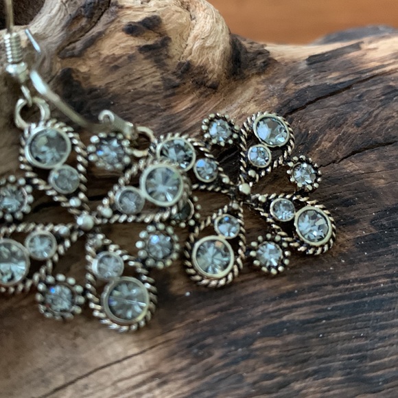 Earrings - Picture 5 of 5